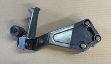 Platine de repose pied