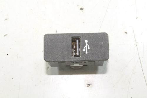 Bmw f30 330e prise usb - 3,