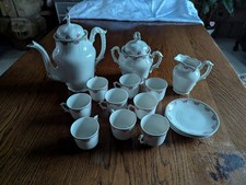 Service à café vintage en porcelaine de Limoges décor petites fleurs roses