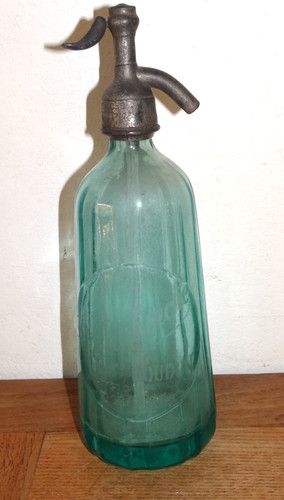 Beau siphon eau - beau, bleu