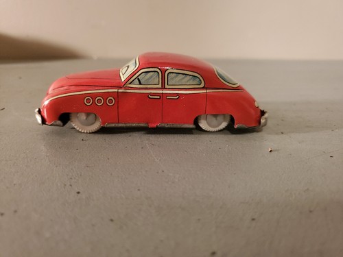 Voiture sport tôle - de,