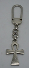 PORTE-CLEFS FIGURANT UNE CROIX OU ANKH EN ARGENT MASSIF