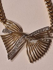 collier strass fantaisie doré