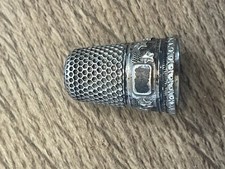 Ancien dé a coudre en argent