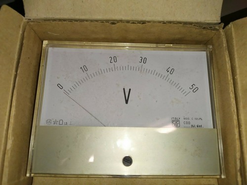 Galvanomètre voltmetre v - voltmetre, 50