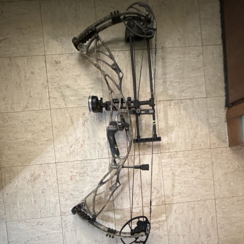 Hoyt defiant compound bow - hoyt,