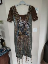 Superbe Robe  SAVE THE QUEEN TAILLE S 