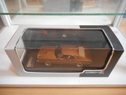 Ford gran torino - gran,