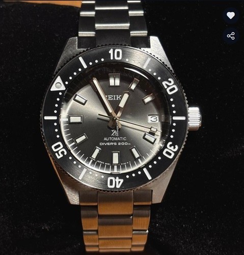 Montre noire pour - , homme