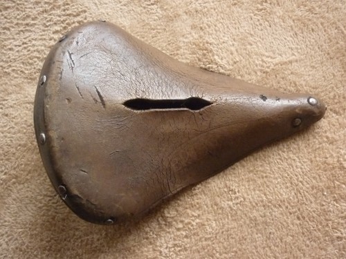 Ancienne selle velo cuir - de, en