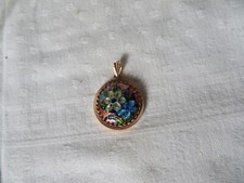 pendentif en émaux de Y