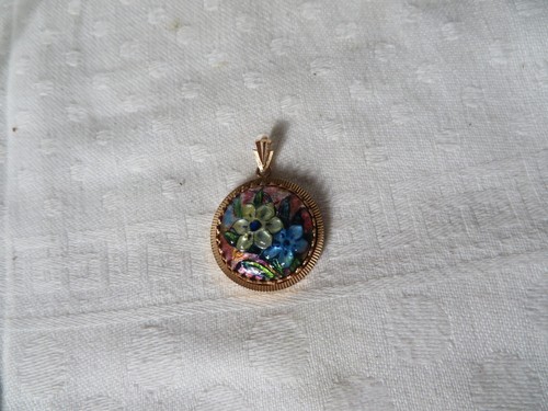 Pendentif émaux y - en, de