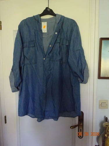 Chemise neuve au - chemise, 52