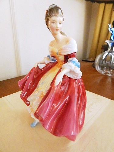 Royal doulton pretty ladies - royal,