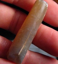 O&co Fossile pipe belemnite
