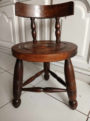 Ancienne chaise basse - ancienne,