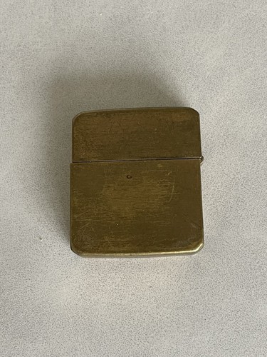 Ancien briquet - ancien,