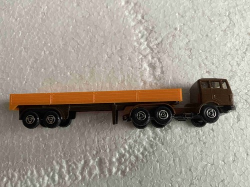 Camion semi remorque - semi-remorque, plateau
