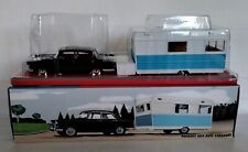 Peugeot 404 avec Caravane