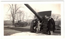 WWI France USA ? kid pa tank FT 17 Germany artillery gun exhibit photo RRR