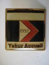 PINS RARE TABUR ACCUEIL ENTREPRISE 1992