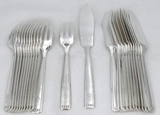 Ravinet d'Enfert Armor, Art Déco 12 couverts à poisson, 24 pièces, monogrammés.