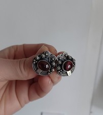 Boucles d'oreilles anciennes