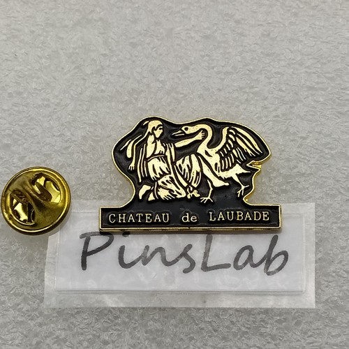 Pin chateau de - pin's-chateau,