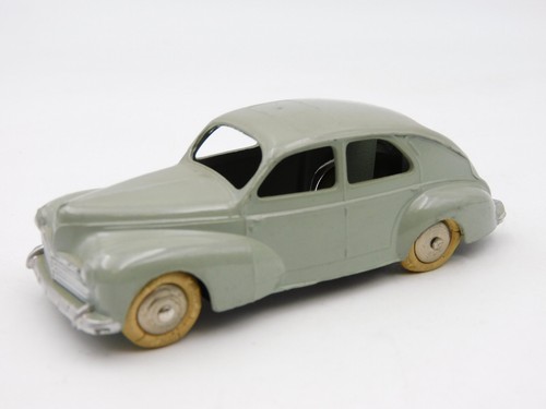 Dinky toys peugeot 203 gris - dinky,