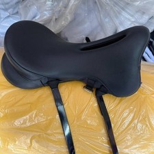 Selle d'endurance synthétique