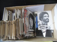 cartes postales dédicacées LOT de plus de 300 CHANTEURS,ACTEURS etc...