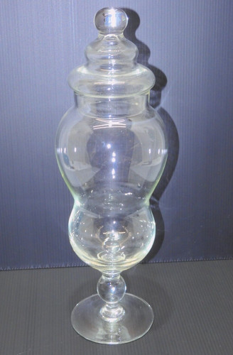Joli pot couvert sur - couvert,