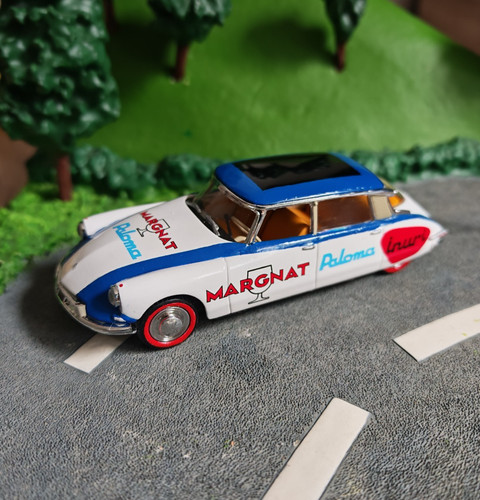 Voiture miniature citroen - voiture,