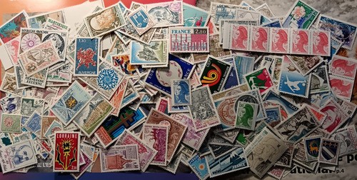Lot 300 timbres - +, france