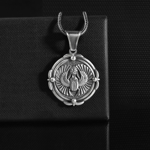 Collier scarabée égyptien