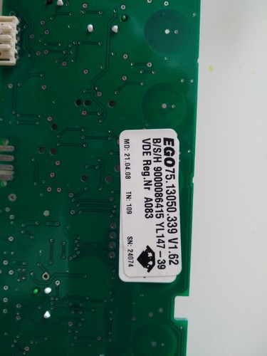 Carte électronique plaque