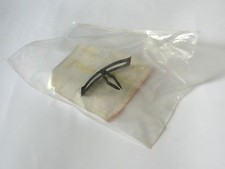 C00087235 clip panneau - c00087235,