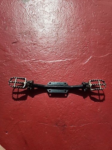 Kawasaki klx110 foot pegs - klx110, hd