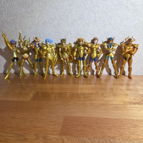 Saint seiya gold figures - saint,