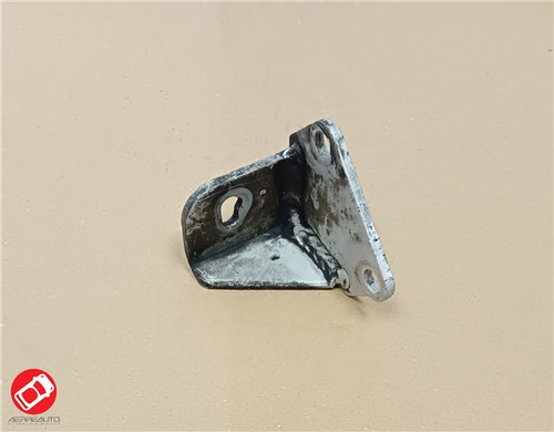 1000154 support moteur droite - support,