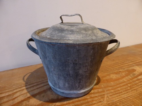 Petite lessiveuse ancienne - , en