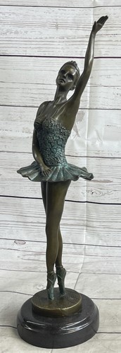 Sculpture bronze milo de - en,