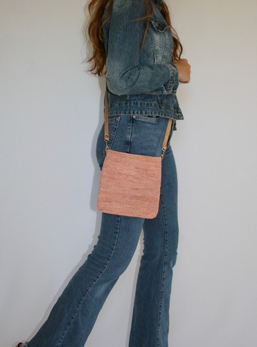 Sac pochette en raphia - /,