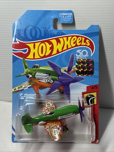 Hotwheels mad - 1/64,