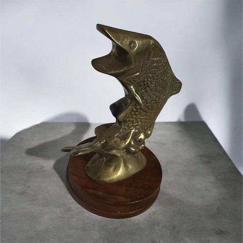 Sculpture poisson décorative