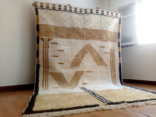 Tapis marocain fait - , main