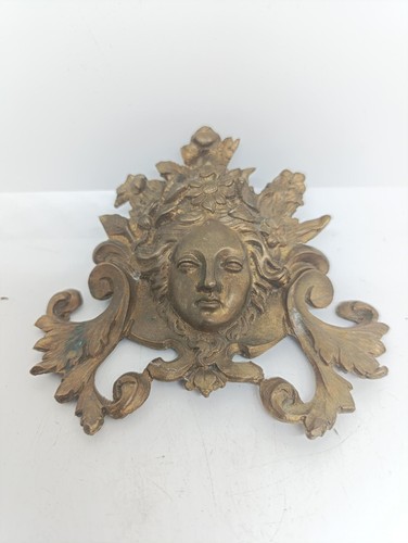 Belle tete bronze - en,