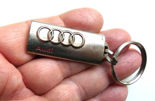Porte clé métal audi garage - métal,