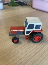 Ebro 6100 tracteur rouge avec