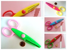 Ciseaux cranteurs fantaisie découpe papier scrapbooking modèle au choix